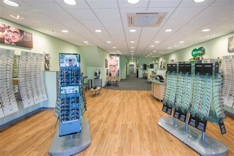 Specsavers Brillenwinkel in ROERMOND, bezoek onze site!.